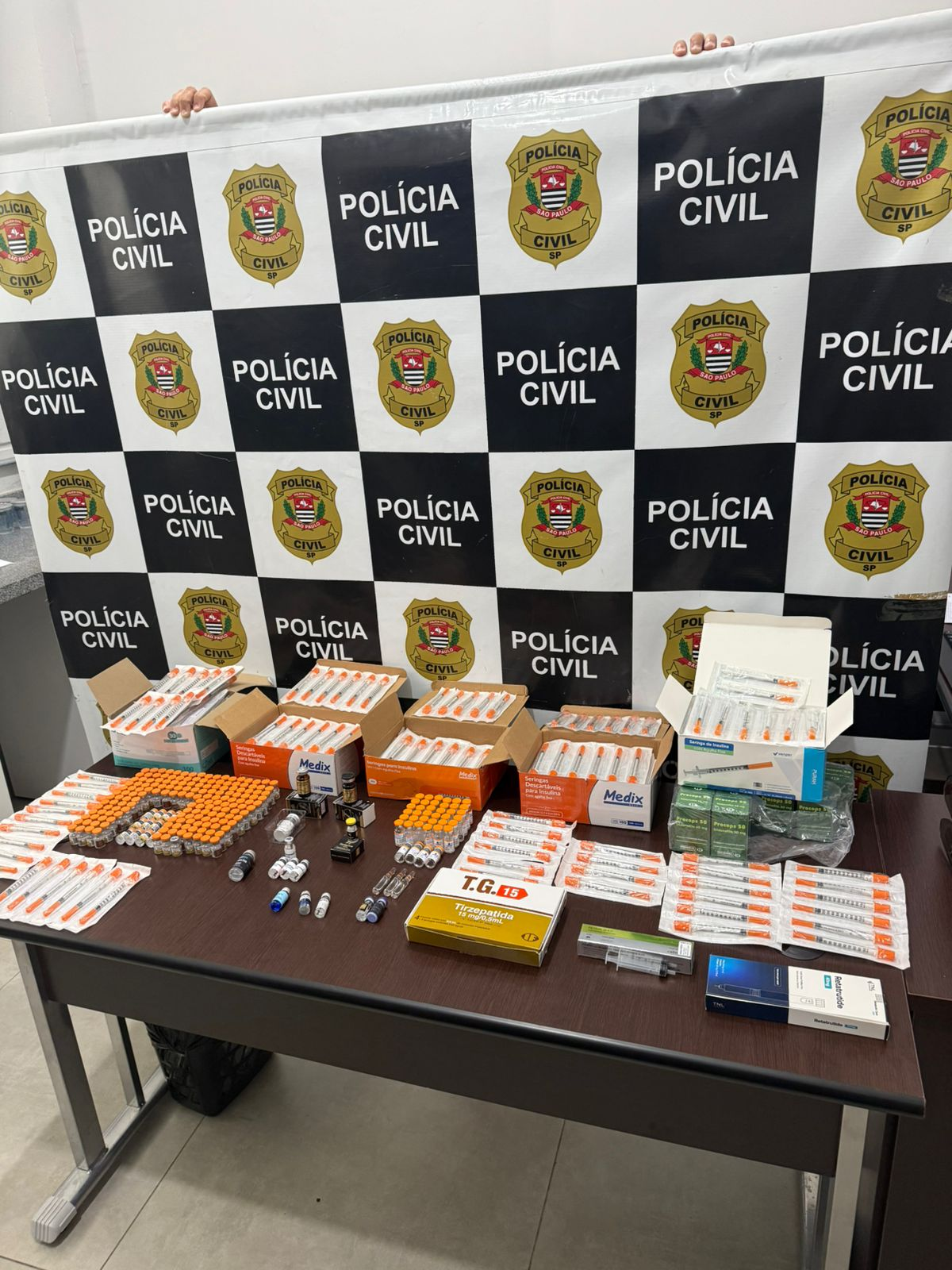 FLAGRANTE EM SANTA BÁRBARA: POLÍCIA CIVIL ESTOURA ESQUEMA DE “EMAGRECEDORES” ILEGAIS