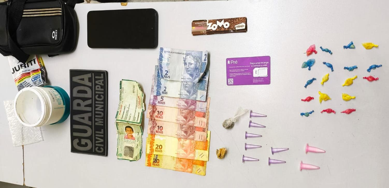 TRÁFICO DE DROGAS TERMINA COM PRISÃO EM FLAGRANTE EM SANTO ANTÔNIO DE POSSE