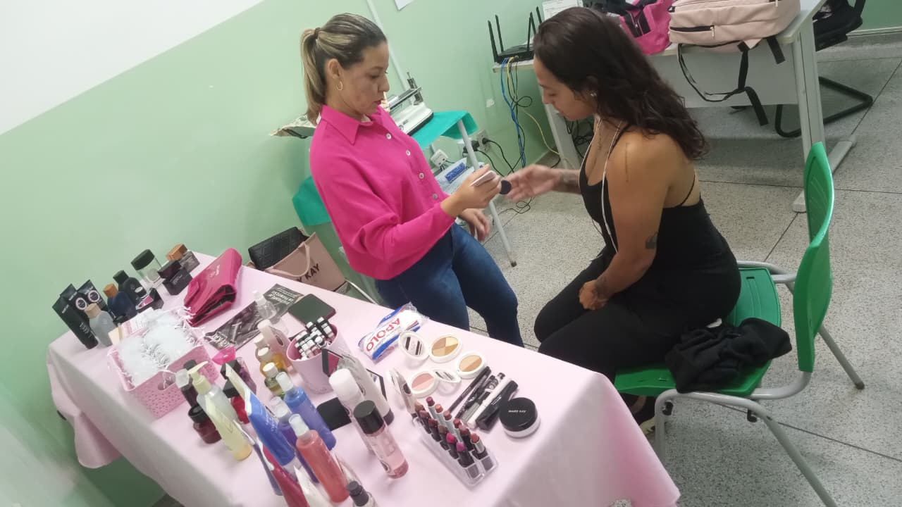 UBSs DE JAGUARIÚNA PROMOVEM AÇÕES ESPECIAIS PELO DIA INTERNACIONAL DA MULHER E MARÇO LILÁS