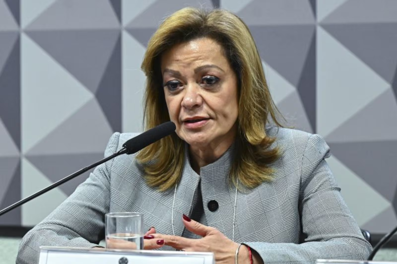 PF PRENDE EX-DIRIGENTE EM OPERAÇÃO CONTRA FRAUDES NO INSS