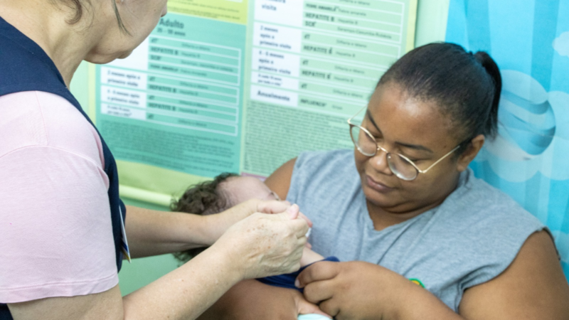 JAGUARIÚNA AMPLIA PROTEÇÃO E INICIA IMUNIZAÇÃO PARA BEBÊS PREMATUROS
