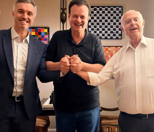 BARROS MUNHOZ E VINICIUS MARCHESE ANUNCIAM UNIÃO POLÍTICA NA BAIXA MOGIANA