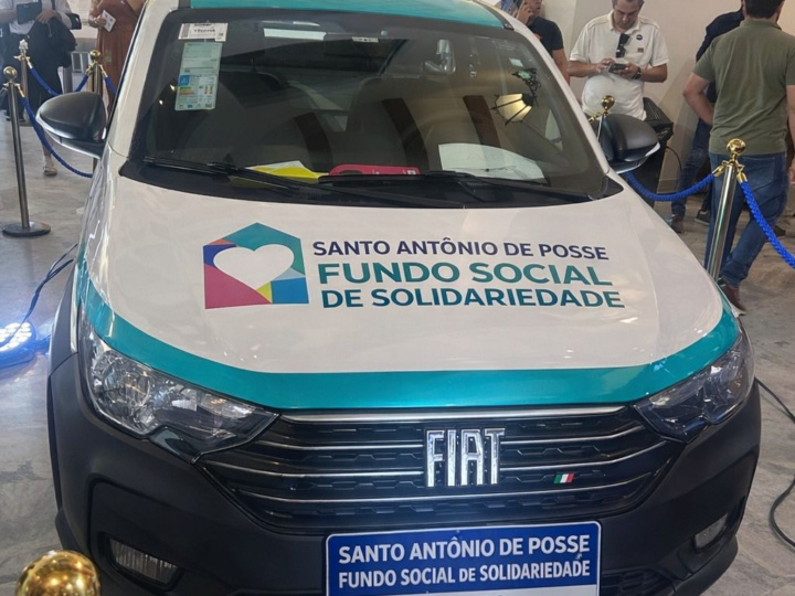 Posse recebe veículo 0 km do Governo do Estado para fortalecer ações sociais