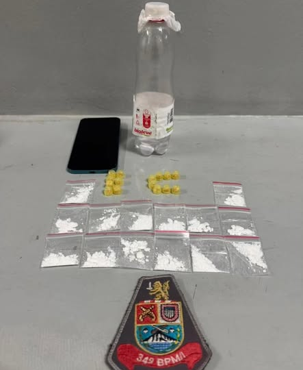 POLÍCIA MILITAR PRENDE HOMEM POR TRÁFICO DE DROGAS EM AMPARO