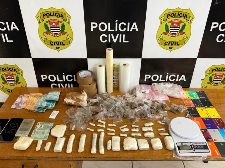 POLÍCIA CIVIL DESMANTELA DELIVERY DE DROGAS EM MOGI GUAÇU E APREENDE GRANDE QUANTIDADE DE ENTORPECENTES