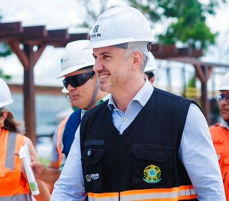ENGENHARIA E TRABALHO: CONSTRUINDO O FUTURO DO BRASIL