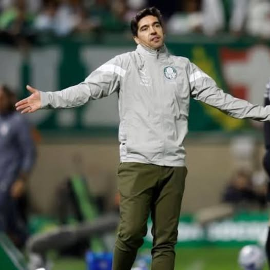 ABEL FERREIRA É LIBERADO E PODE VOLTAR AO BANCO DO PALMEIRAS