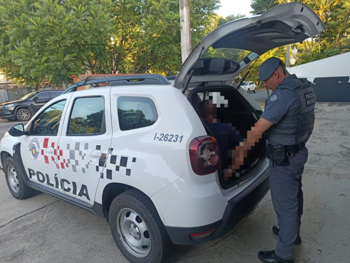 POLÍCIA MILITAR PRENDE INDIVÍDUO PROCURADO PELA JUSTIÇA EM PEDREIRA.