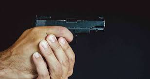 BRASIL EM PANE – ATAQUE EM ESCOLA DEIXA MORTOS E FERIDOS NO ACRE – Adolescente invade unidade armado e provoca pânico entre alunos e funcionários.