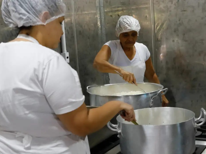 EDUCAÇÃO ABRE PROCESSO SELETIVO PARA CONTRATAÇÃO DE COZINHEIRAS DA REDE MUNICIPAL