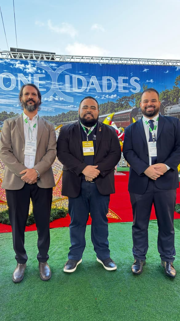 Vereador de Holambra medeia painel sobre autismo e inclusão em um dos maiores encontros de gestão pública do Brasil