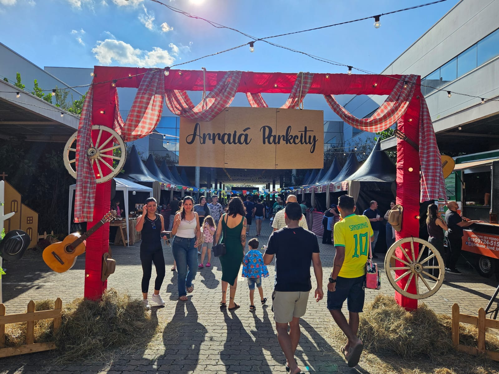 Final de semana tem programação especial no Shopping ParkCity Sumaré com torcida, festa junina e clima romântico