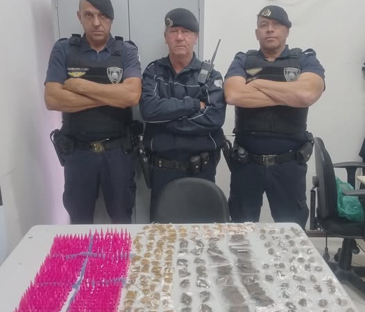 ROMU apreende mais 700 porções de drogas no Jardim Triunfo