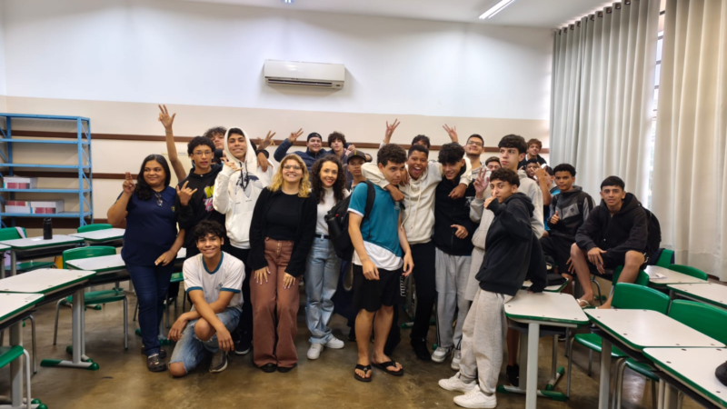 SAÚDE LEVA DEBATE SOBRE BULLYING E SAÚDE MENTAL ÀS ESCOLAS ESTADUAIS DE JAGUARIÚNA