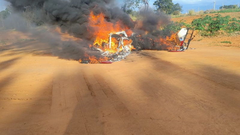 URGENTE: AVIÃO DE PEQUENO PORTE CAI PRÓXIMO À FAZENDA DA MATA, EM MOGI MIRIM
