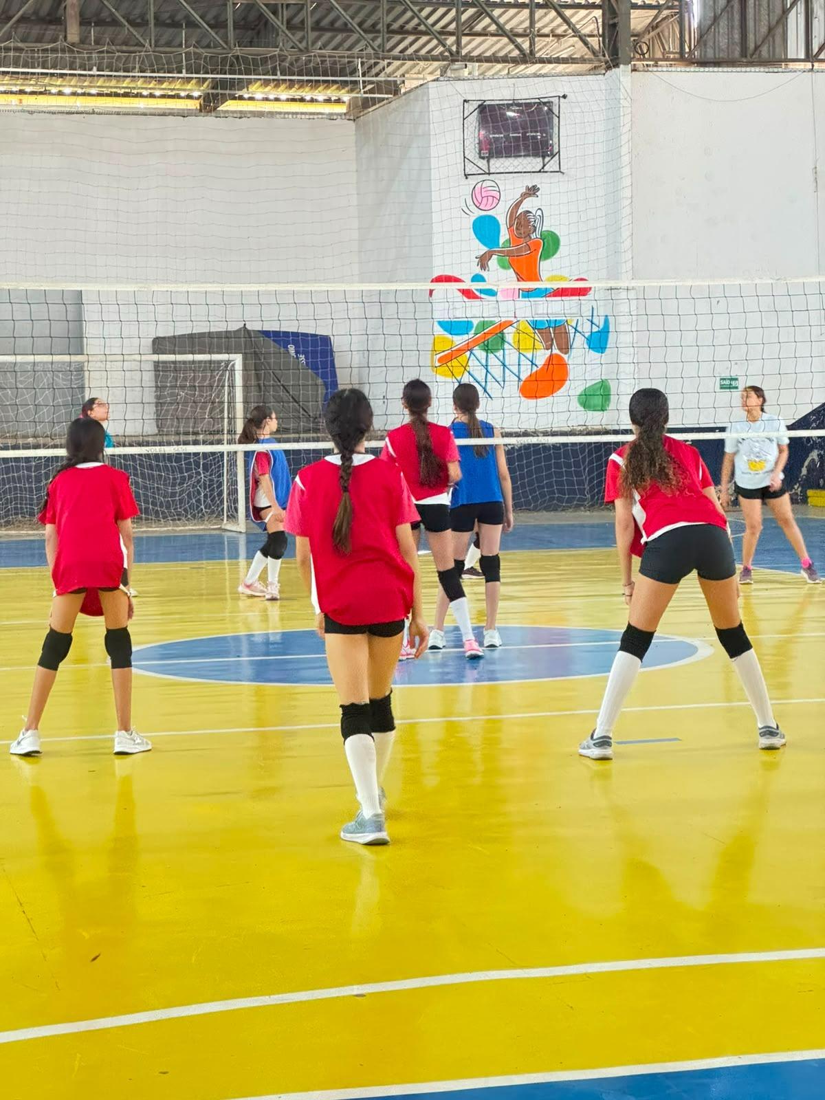 Alunas do Projeto Sesi disputam Torneio de Férias de Voleibol