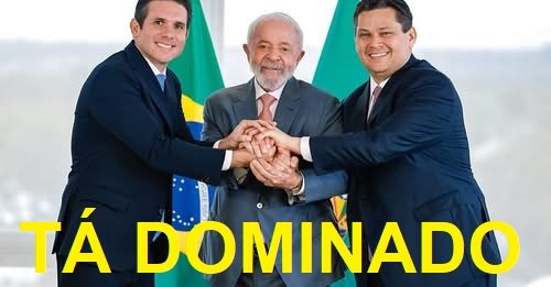 UMA FOTO QUE JÁ FALA TUDO . QUANDO O INTERESSE PESSOAL FALA MAIS ALTO QUE O INTERESSE DA NAÇÃO, QUEM PAGA É O POVO