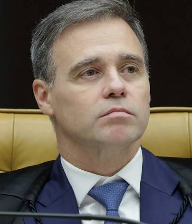 ANDRÉ MENDONÇA VIRA ALVO DE DISPUTA POLÍTICA NO STF E CASOS SENSÍVEIS AUMENTAM A PRESSÃO SOBRE O MINISTRO