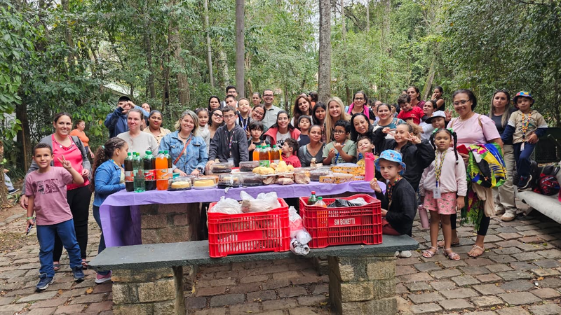 Crianças atendidas pelo NAPr participam de passeio no Bosque dos Jequitibás, em Campinas