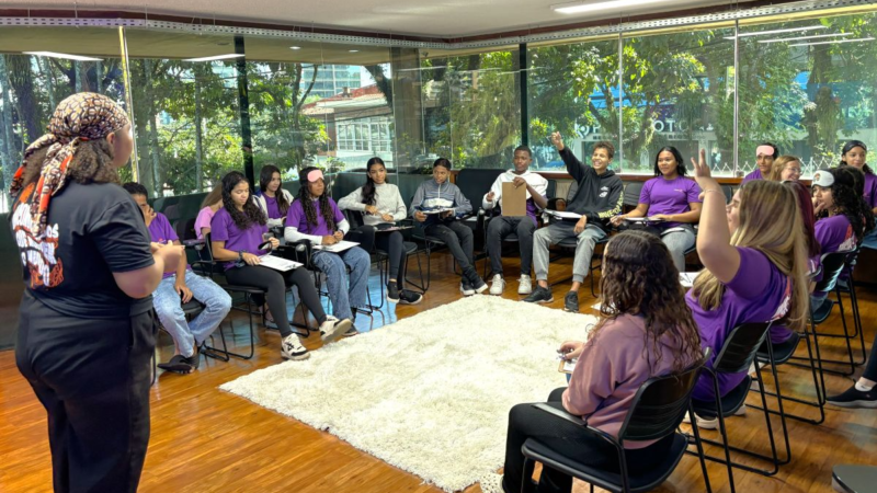 Academia Educar Online abre inscrições para formação gratuita voltada a adolescentes de todo o BrasilAdolescentes de 13 a 18 anos podem se inscrever até 12 de agosto para participar da iniciativa, que desenvolve competências socioemocionais e fortalece o protagonismo juvenil