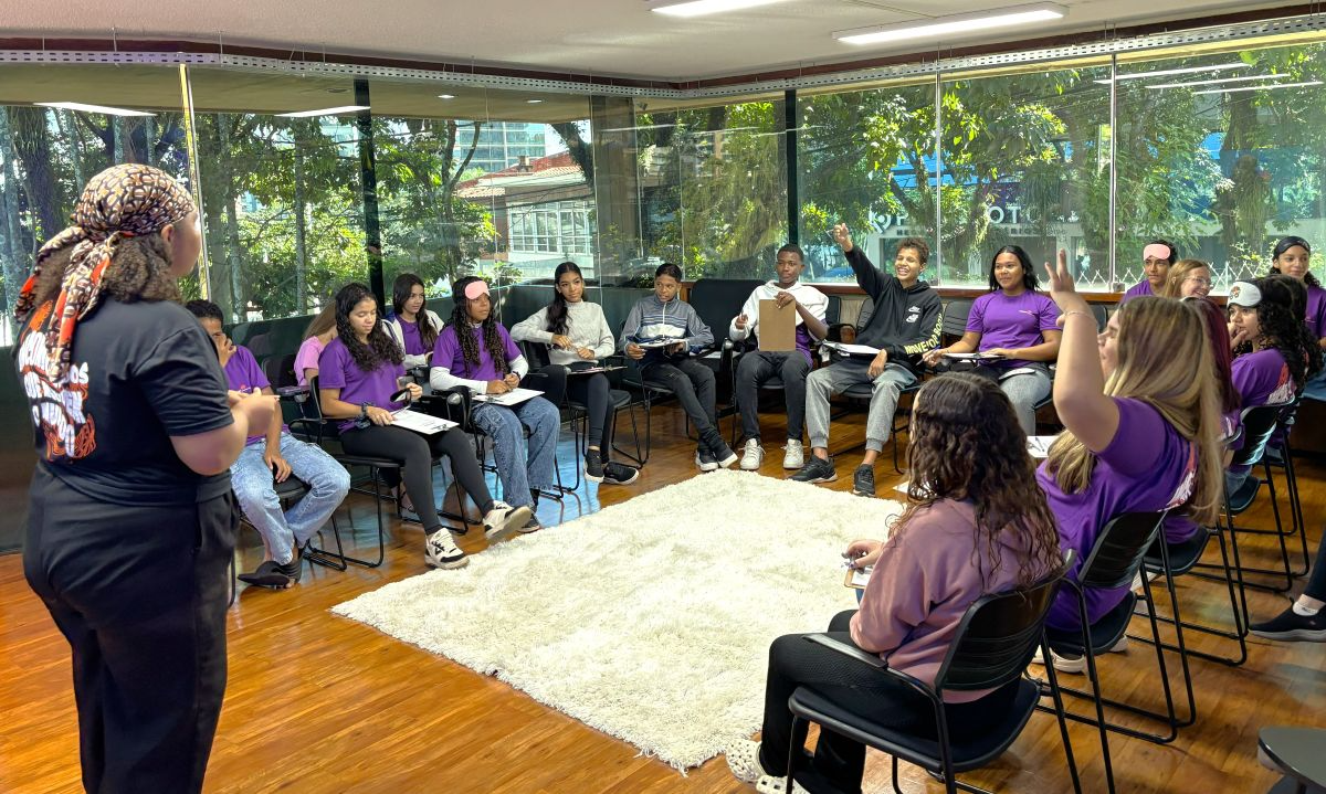Academia Educar Online abre inscrições para formação gratuita voltada a adolescentes de todo o BrasilAdolescentes de 13 a 18 anos podem se inscrever até 12 de agosto para participar da iniciativa, que desenvolve competências socioemocionais e fortalece o protagonismo juvenil