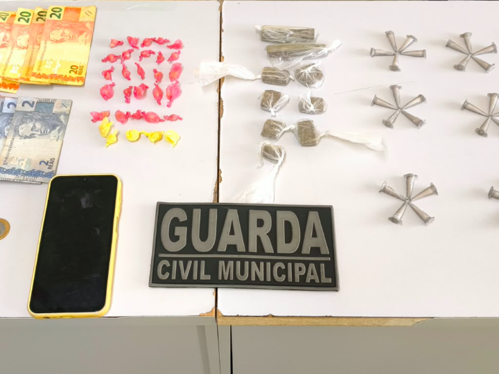 TRÁFICO DE DROGAS: GUARDA CIVIL APREENDE COCAÍNA, CRACK E MACONHA EM SANTO ANTÔNIO DE POSSE