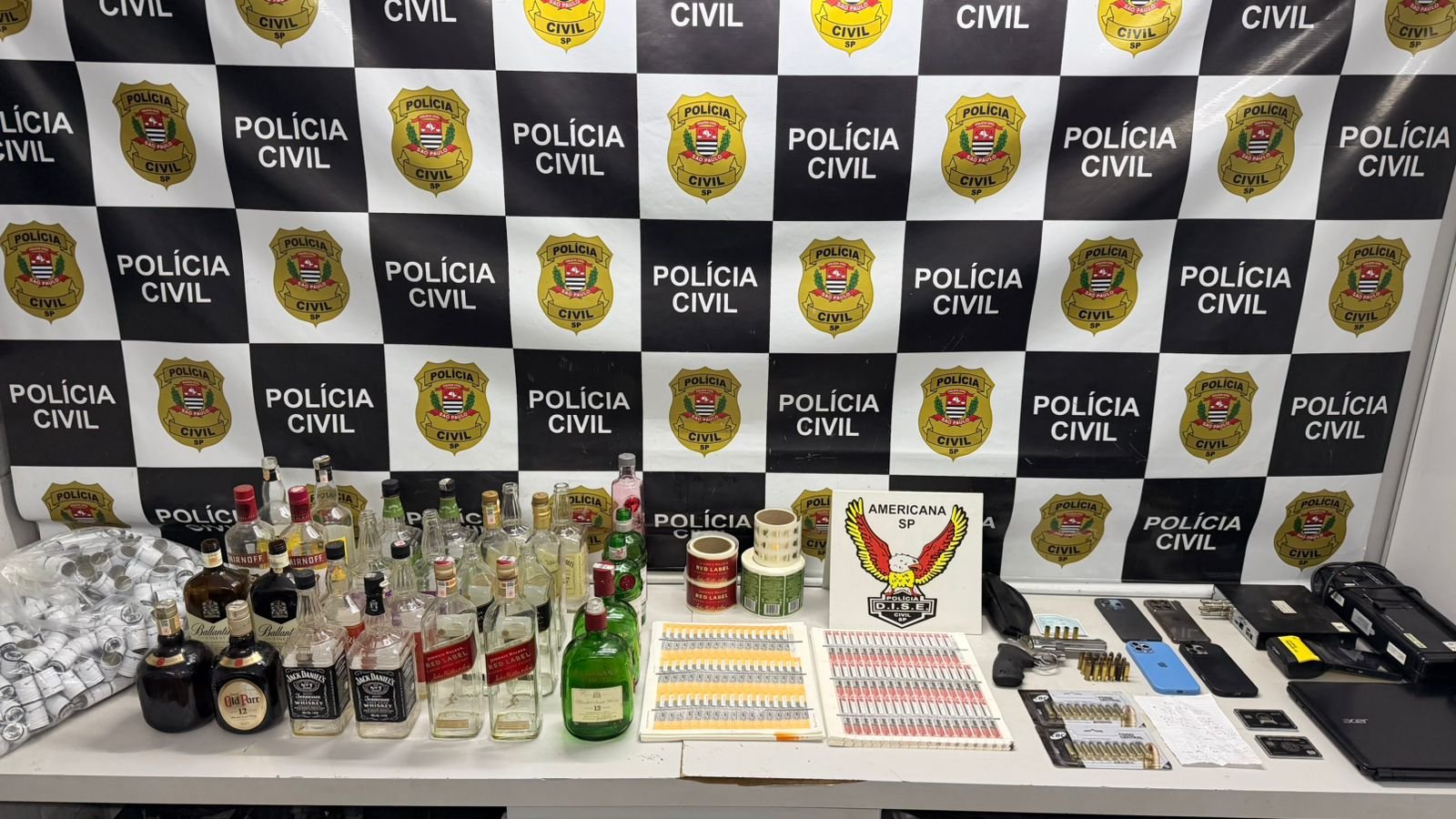 OPERAÇÃO “FALSUM” DESCOBRE ESQUEMA DE FALSIFICAÇÃO DE BEBIDAS E APREENDE ARMA EM ARTUR NOGUEIRA