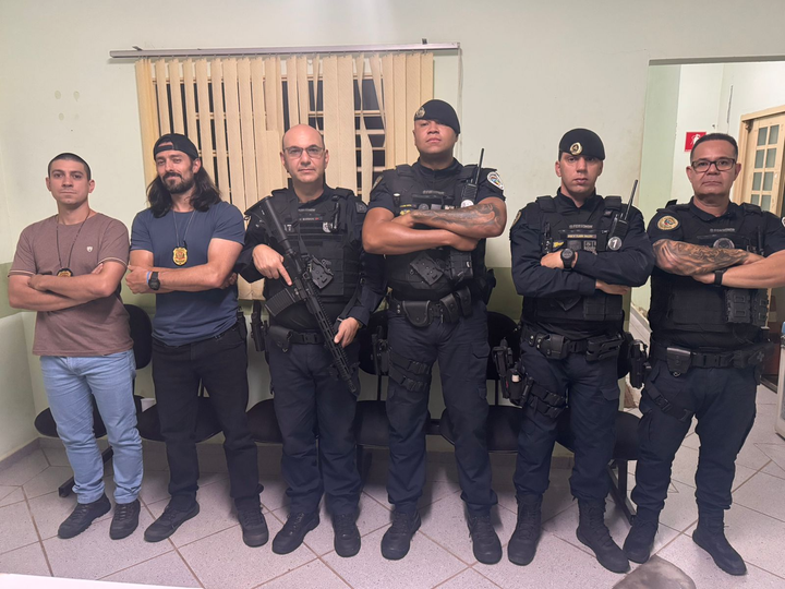 ROUBO DE CELULAR TERMINA COM DOIS SUSPEITOS PRESOS EM SANTO ANTÔNIO DE POSSE