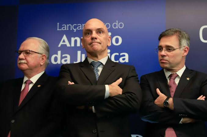 “GOLPE?” — FACHIN RETIRA DE MENDONÇA RELATORIA DE CASOS DO INSS E BANCO MASTER E ASSUME CASO MORAES-VORCARO