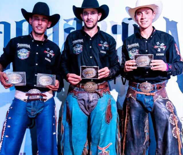 XUCROS SÃO BICAMPEÕES DO TITANIUM COWBOY NO JAGUARIÚNA RODEO FESTIVAL