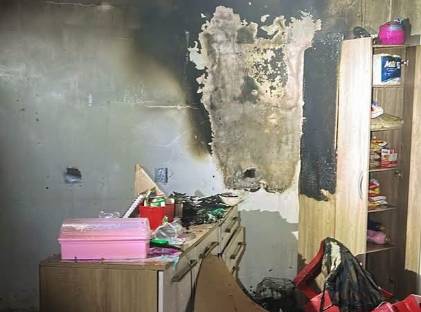 INCÊNDIO ATINGE RESIDÊNCIA NA VILA NOVA, EM HOLAMBRA