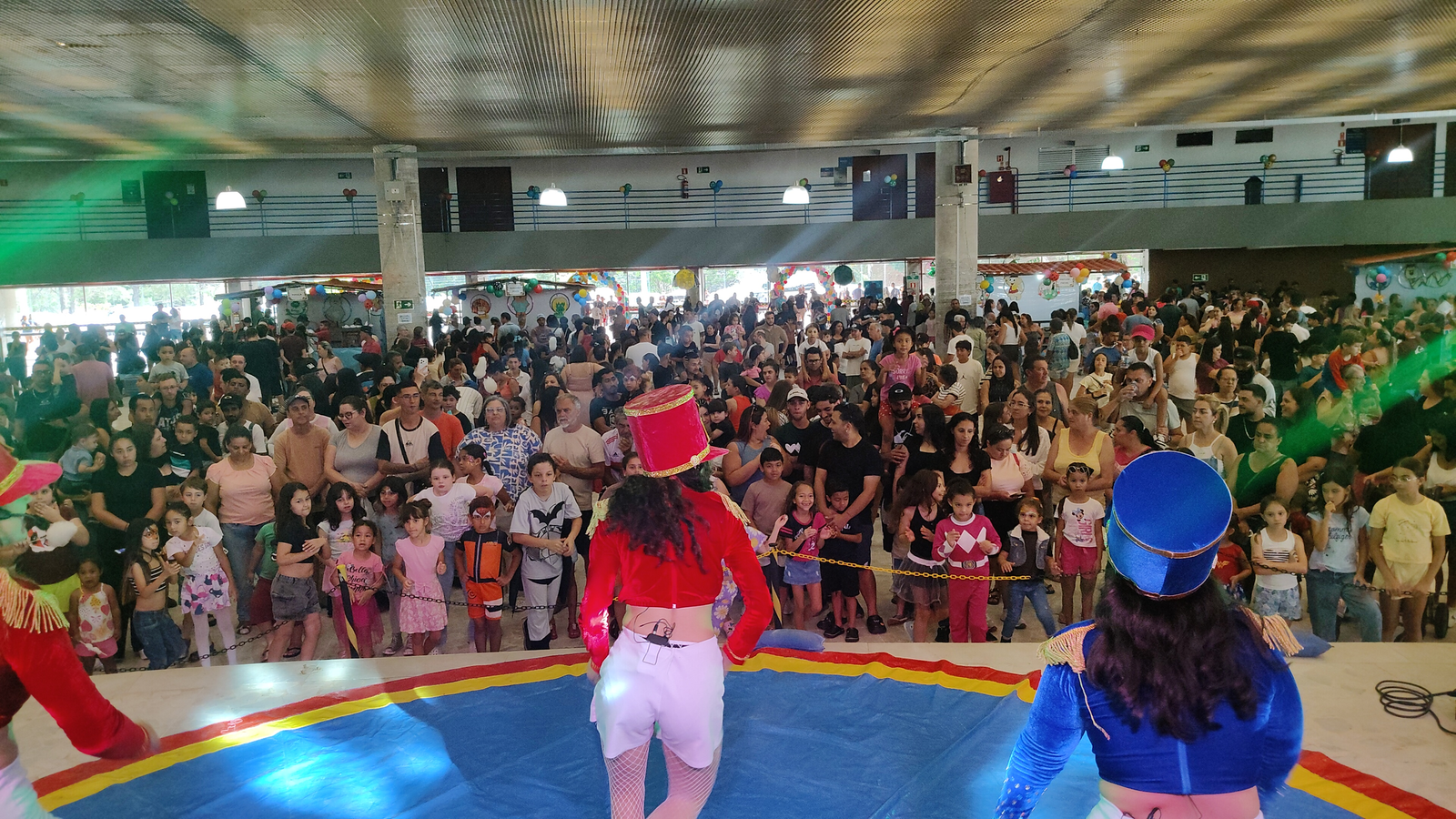 SERRA NEGRA – Serra Negra celebrou o “Dia das Crianças” com tarde de diversão e alegria no Centro de Convenções do Circuito das Águas .