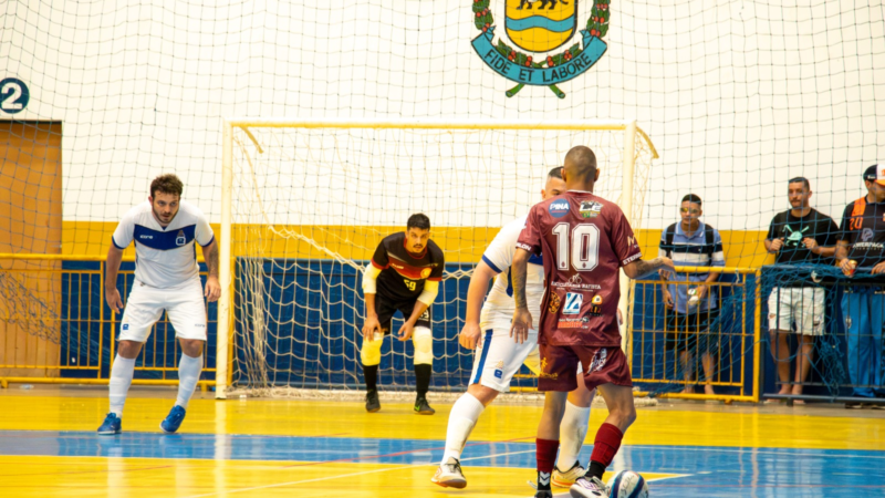 MUNICIPAL DE FUTSAL TEVE 77 GOLS NAS TAÇAS PRATA E OURO