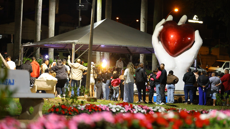 SAMBA NO PARQUE CELEBRA UM ANO DA BATERIA PEGADA DA ONÇA NESTE DOMINGO NA PRAÇA DO AMOR