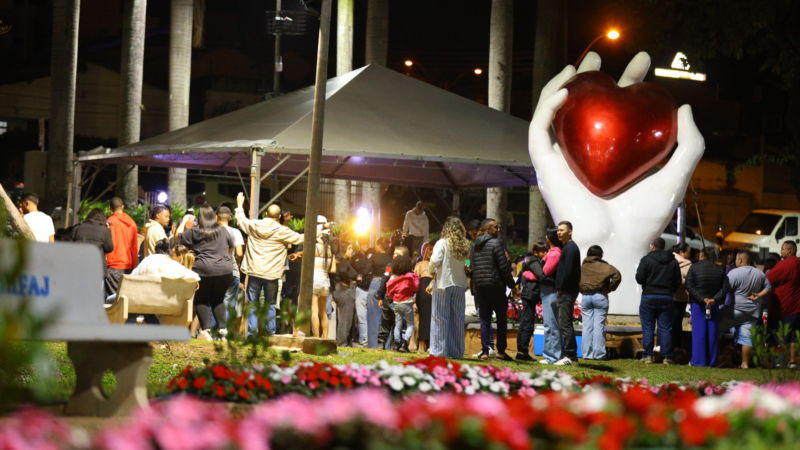 SAMBA NO PARQUE CELEBRA UM ANO DA BATERIA PEGADA DA ONÇA NESTE DOMINGO NA PRAÇA DO AMOR