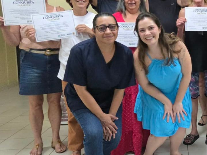 Treze pessoas conseguiram parar de fumar após participar do Grupo de Tabagismo promovido pela Secretaria Municipal de Saúde de Socorro. A iniciativa reuniu 33 inscritos em seis encontros, com acompanhamento da médica Dra. Fernanda Alcalde e da farmacêutica Jacinta.