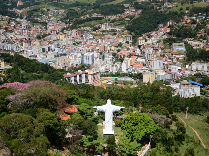 SERRA NEGRA – Prefeitura orienta responsáveis por fontes particulares sobre cumprimento das normas de qualidade da água .