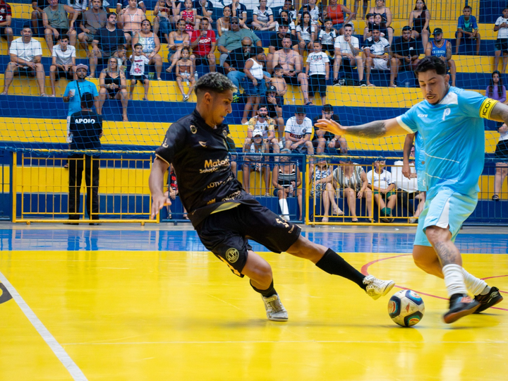 CRUZEIRO VOLTA A VENCER E É DESTAQUE NA TAÇA PRATA DO MUNICIPAL DE FUTSAL