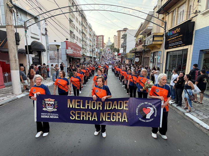 SERRA NEGRA – Prefeitura de Serra Negra realizou desfile cívico pelos 198 anos da cidade